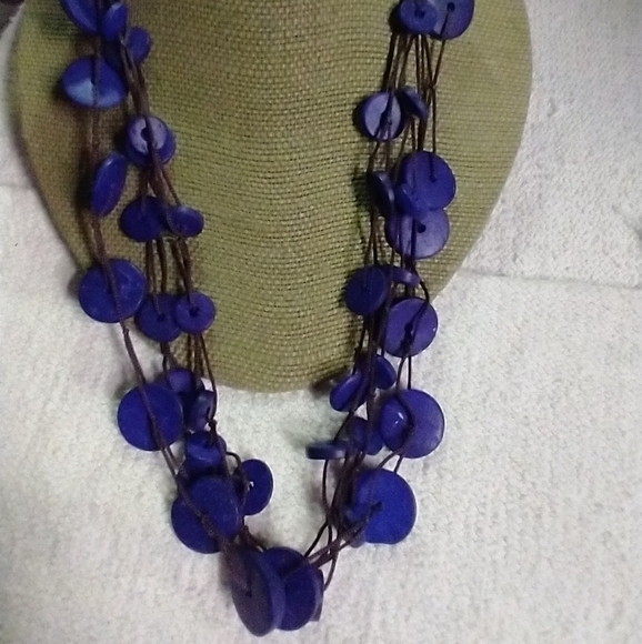 Purple button cord necklace button closure - Picture 1 of 4